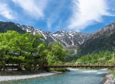 《トレッキング》マイナスイオンたっぷり！初夏の上高地ハイキング